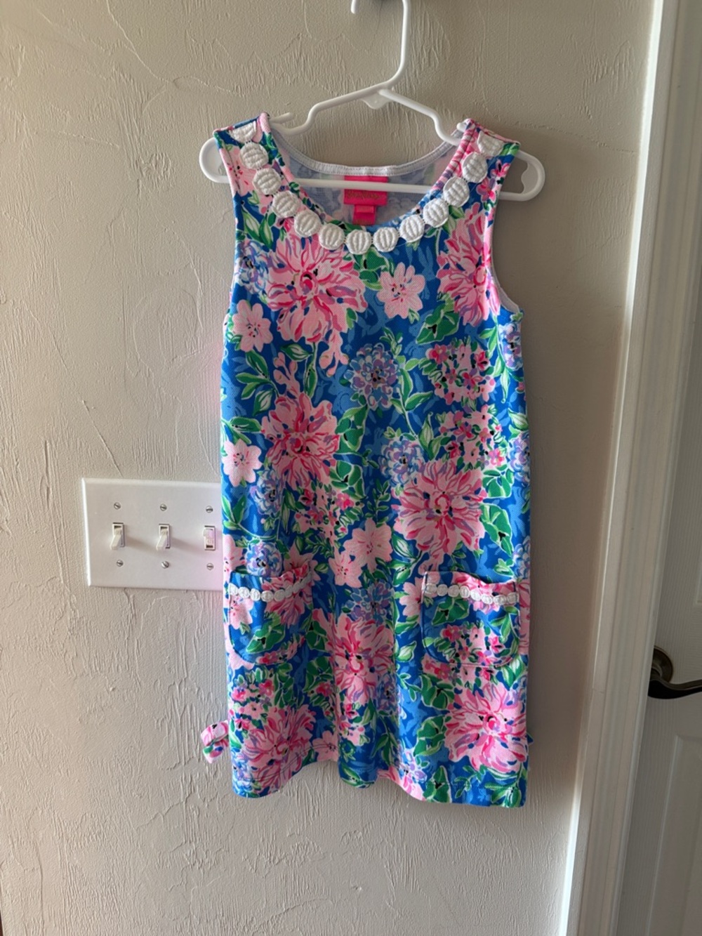 Little Lilly Classic Shift Dress in Multi Spring In Your Step